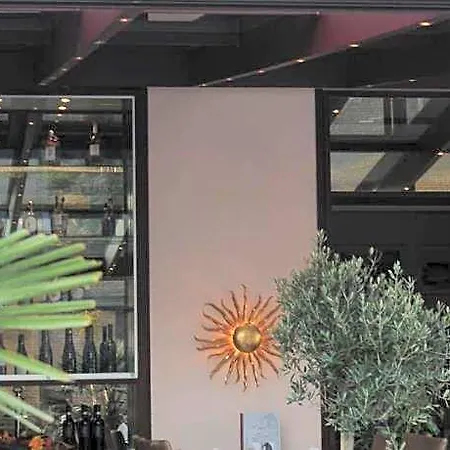 Hotel- Restaurant Doppeladler 호텔 4*